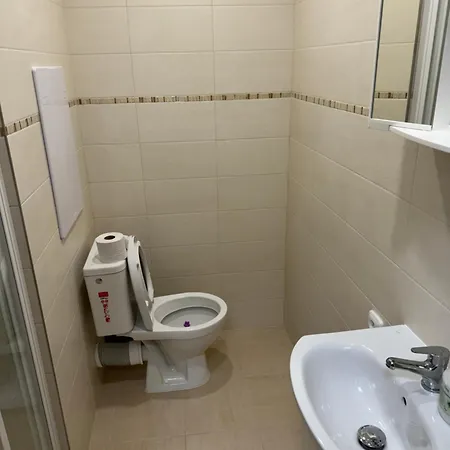 V Karlovych Varech Pro 2 Osoby, Free Wifi *